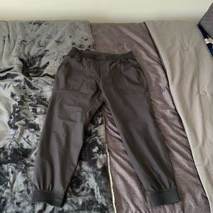 Men’s lululemon ABC Jogger shorter 28” inseam